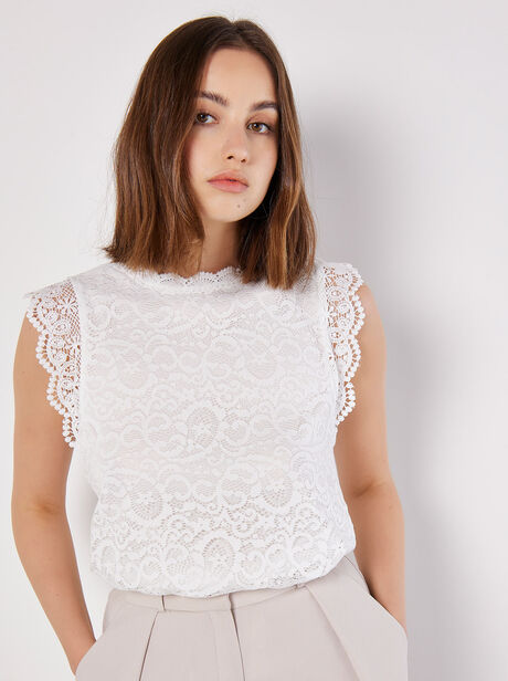 Lace Scallop Hem Blouse