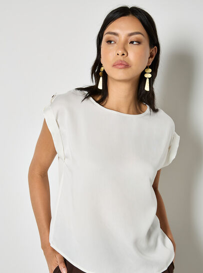 Split Hem Lightweight T-Shirt