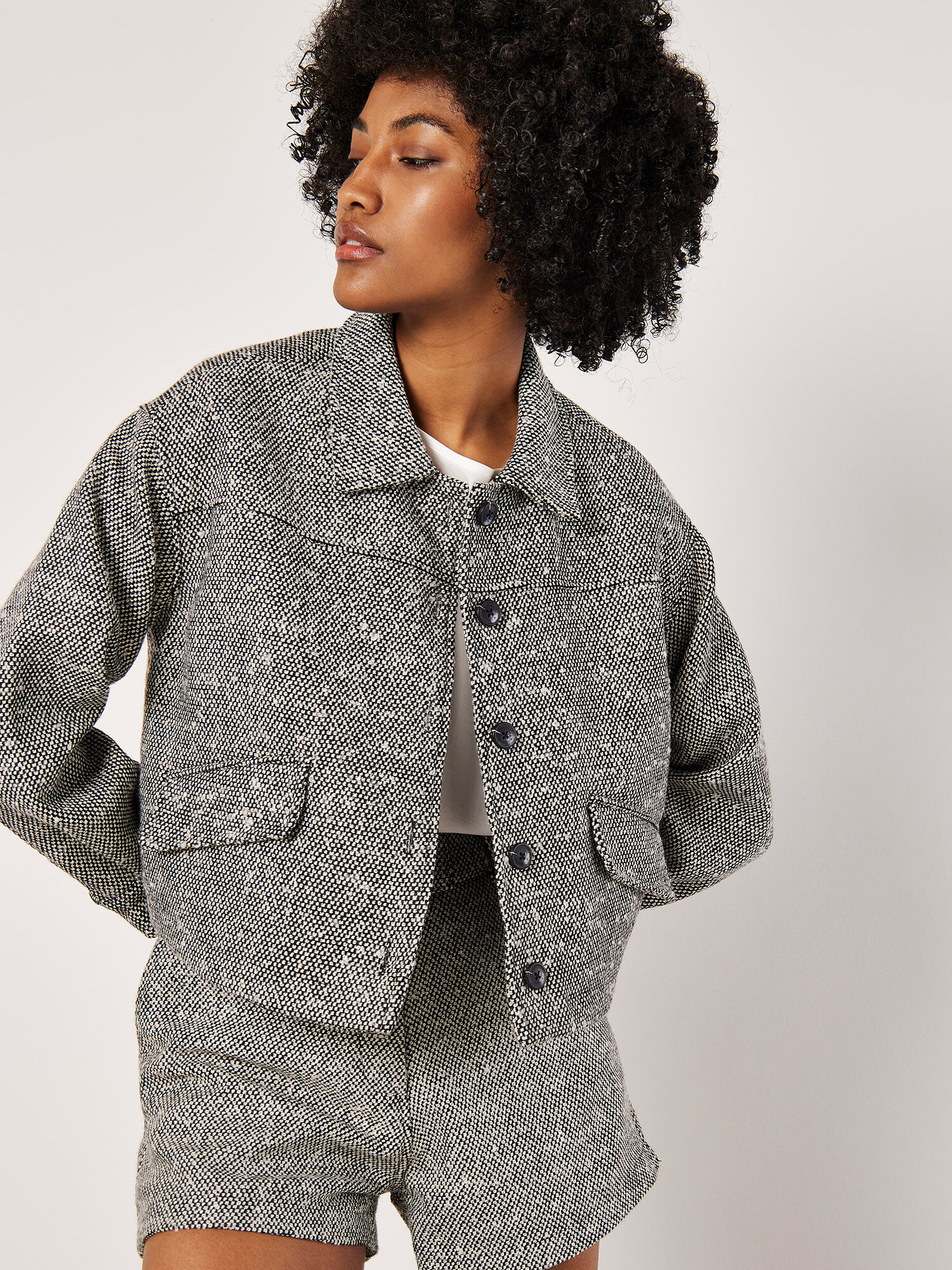 Black cropped shacket sales