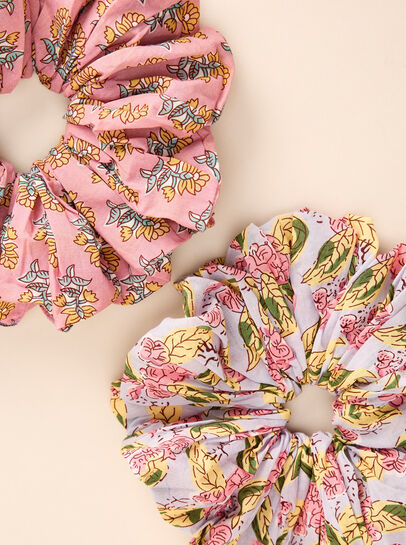 2 pack Extra Large Summer Scrunchies