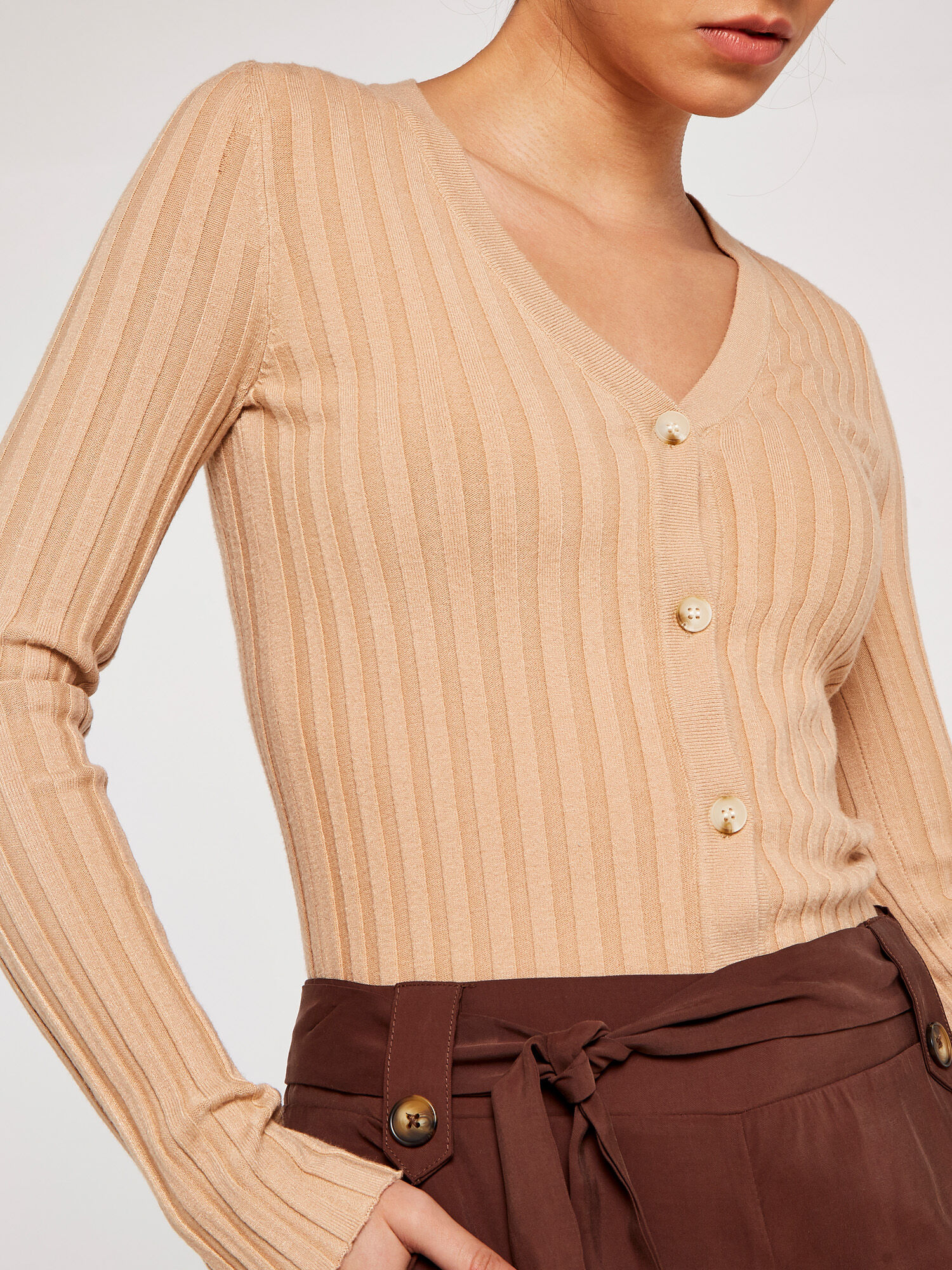 Ribbed buttoned sweater discount