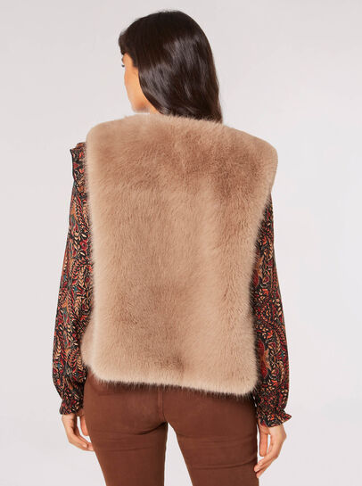 Faux Fur Cropped Gilet