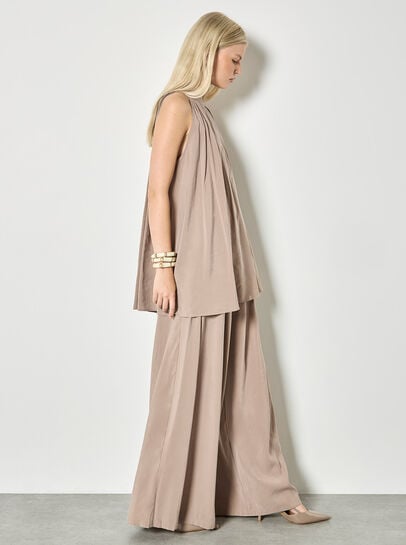 Soft Pleat Wide-Leg Trousers
