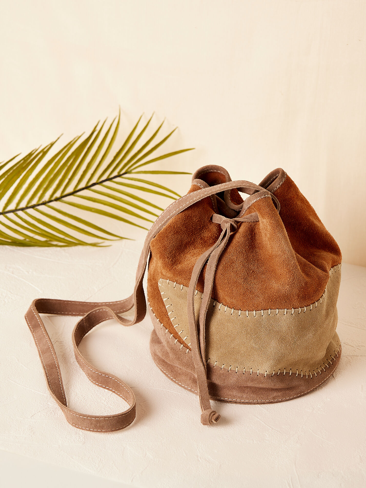 Hippie Patchwork Shoulder Crossbody Bag With Zipper - The Hippie House