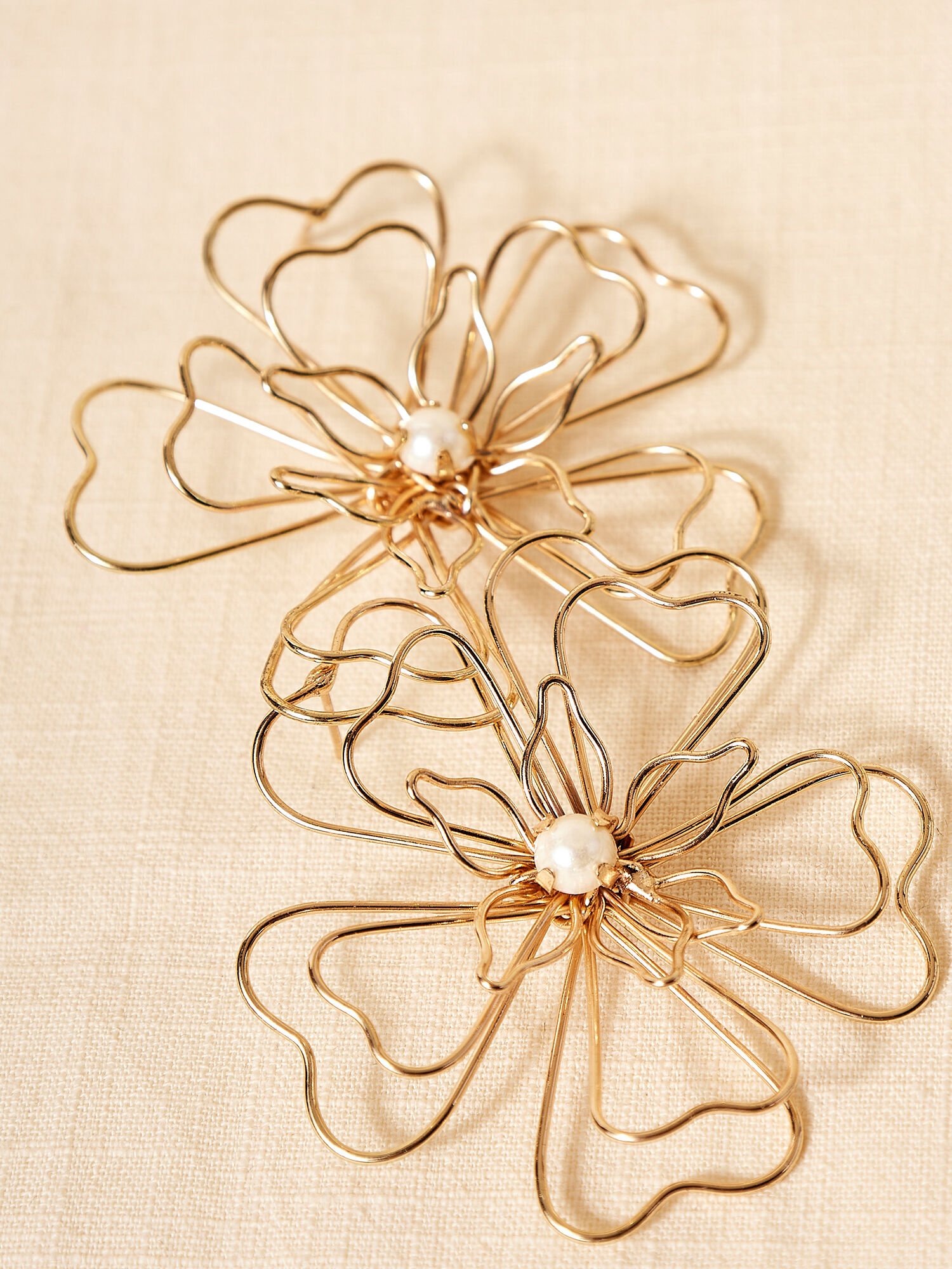 Wire flower clearance earrings