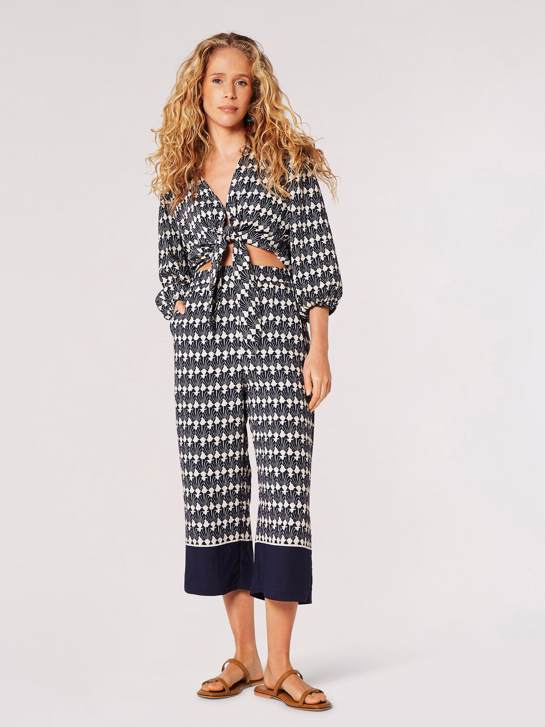 Geo Shell Cropped Top & Trousers Co-ord