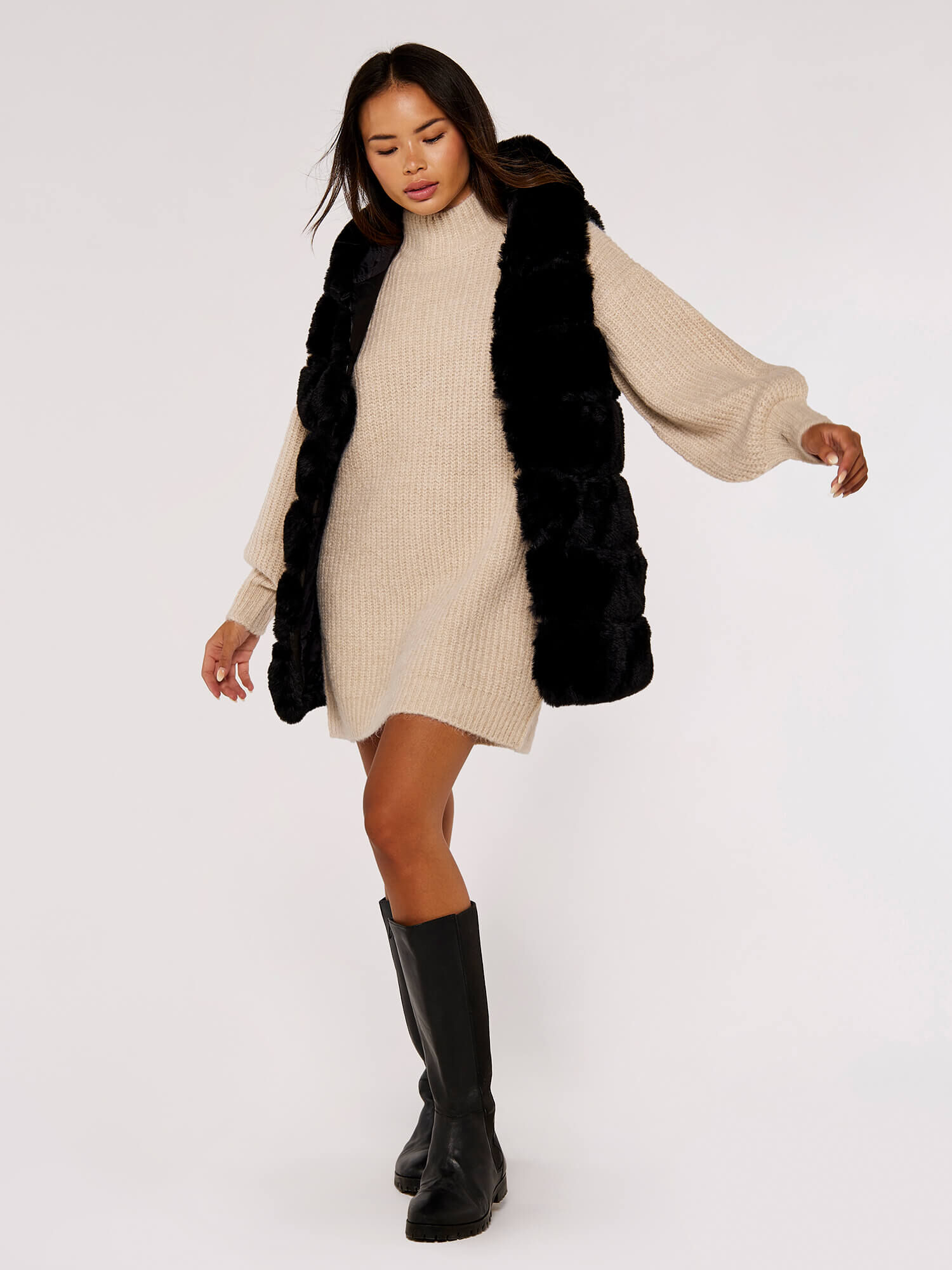 Black fur gilet longline shop