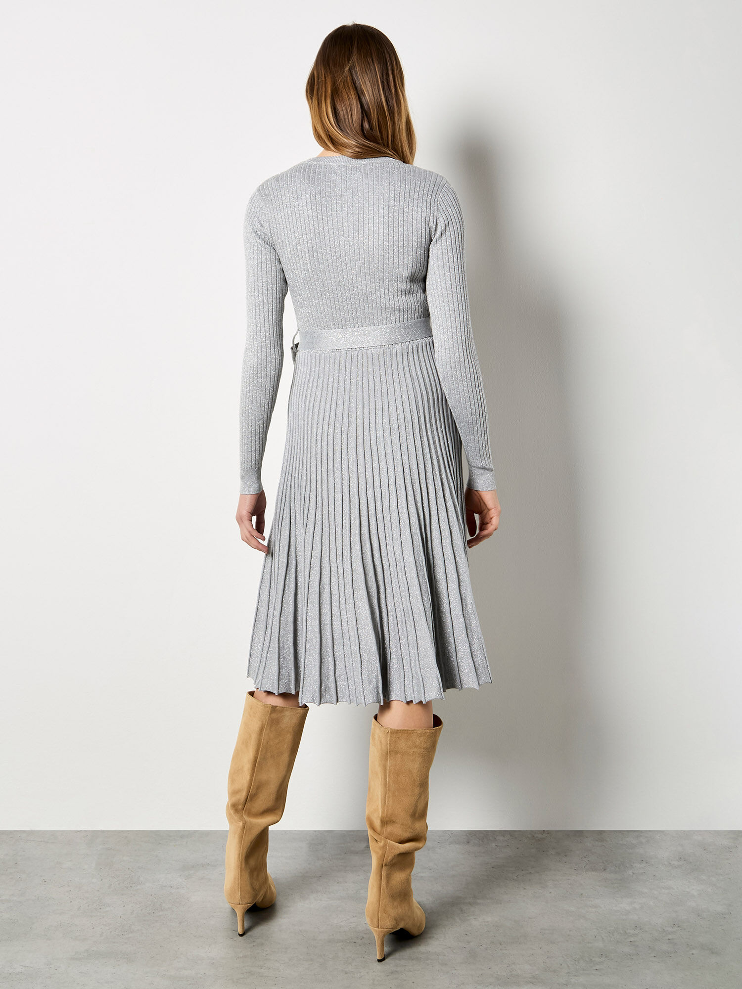 Rib Knit Pleated Midi Dress