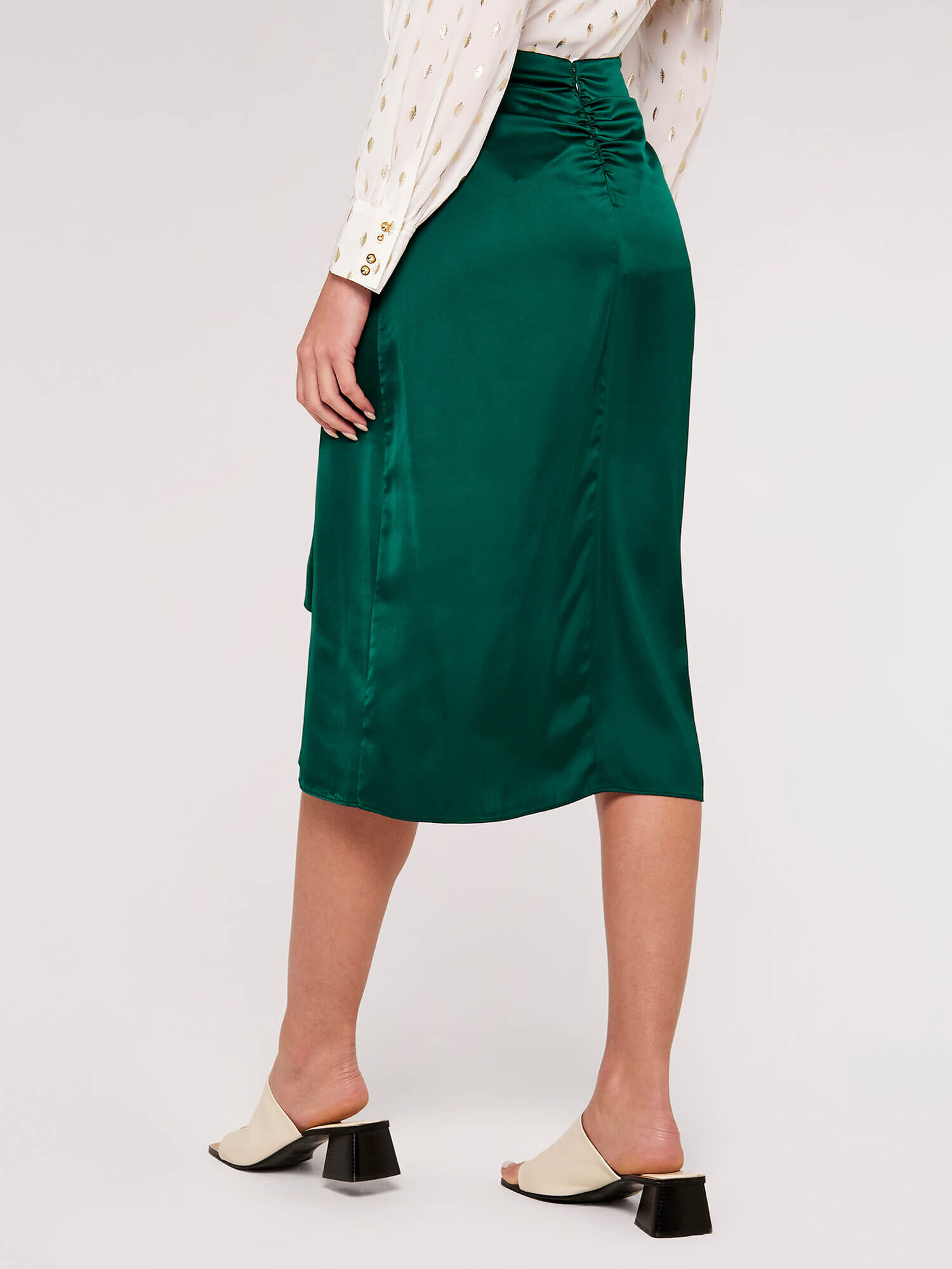 Long green outlet wrap skirt