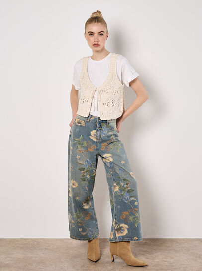 Floral Print Wide-Leg Jeans