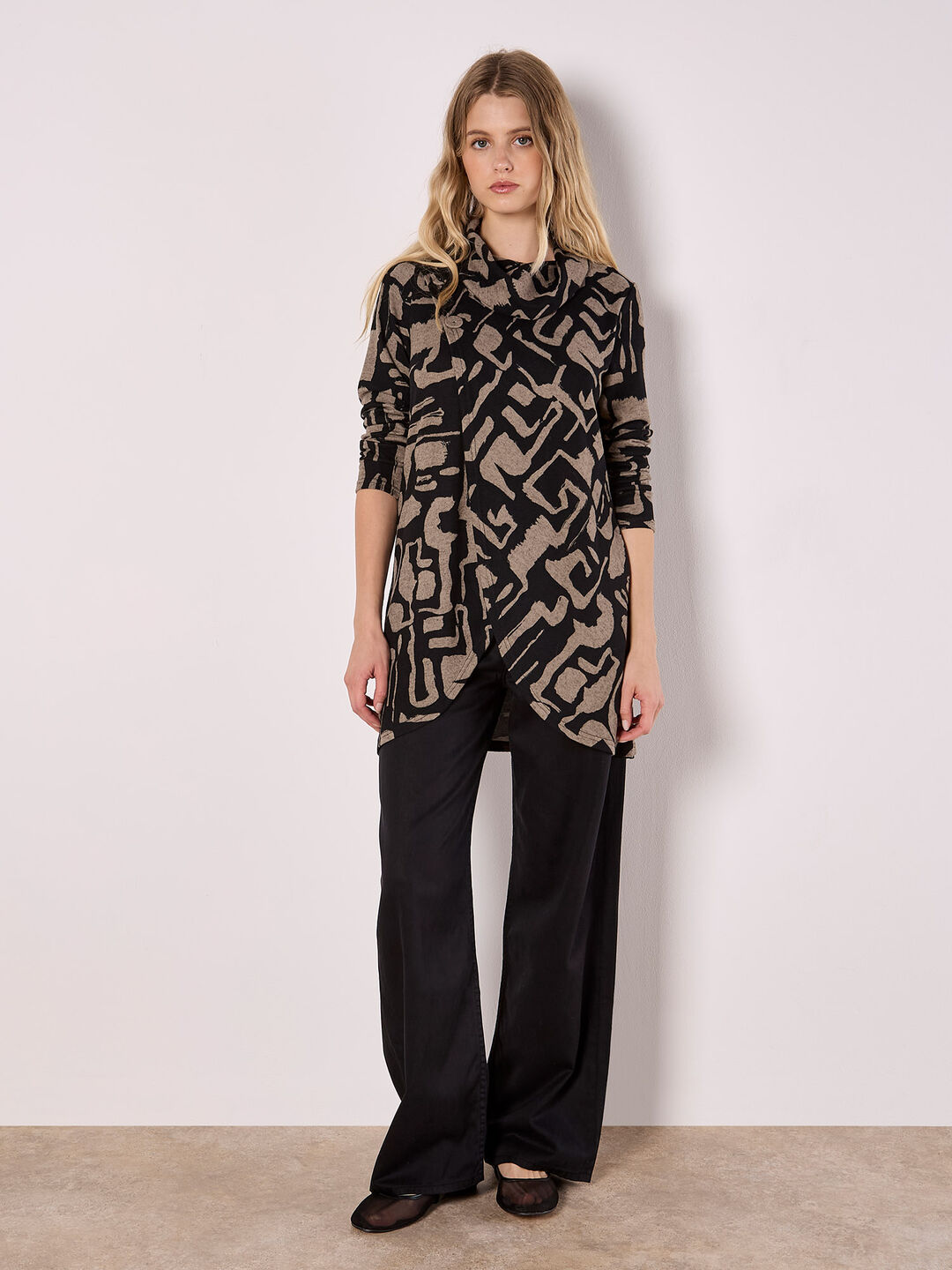 Image of Abstract Geo Wrap Top