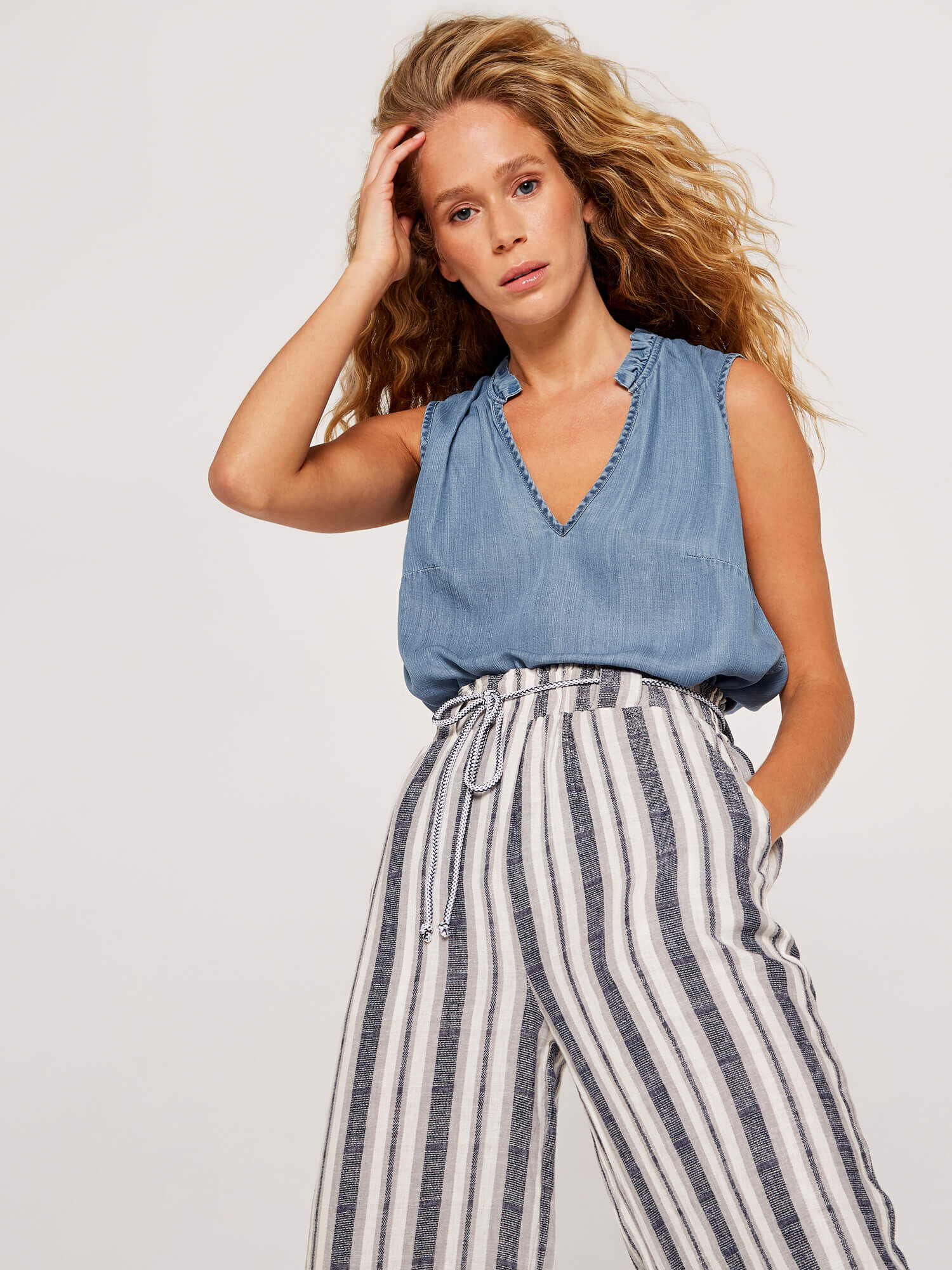 Blue and white hotsell striped flowy pants