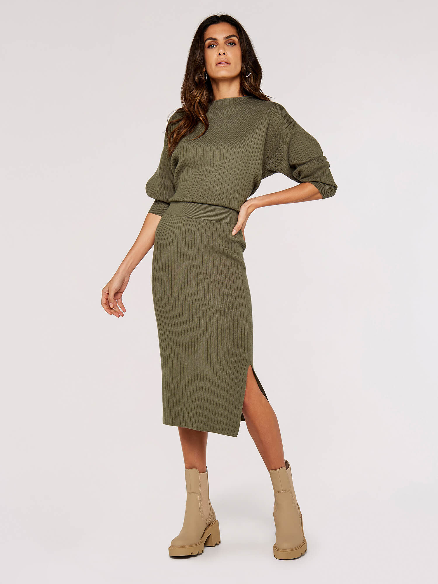 Khaki skirt co ord 2025
