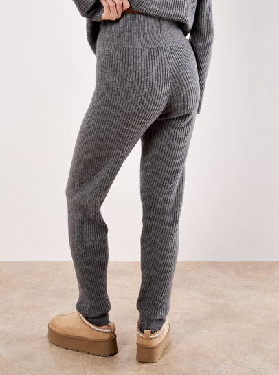 Soft Ribbed Knit Slim-Leg Joggers