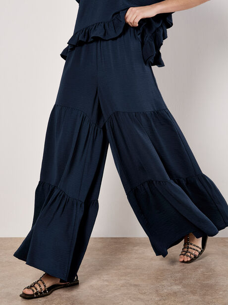 Wide Leg Tiered Trousers