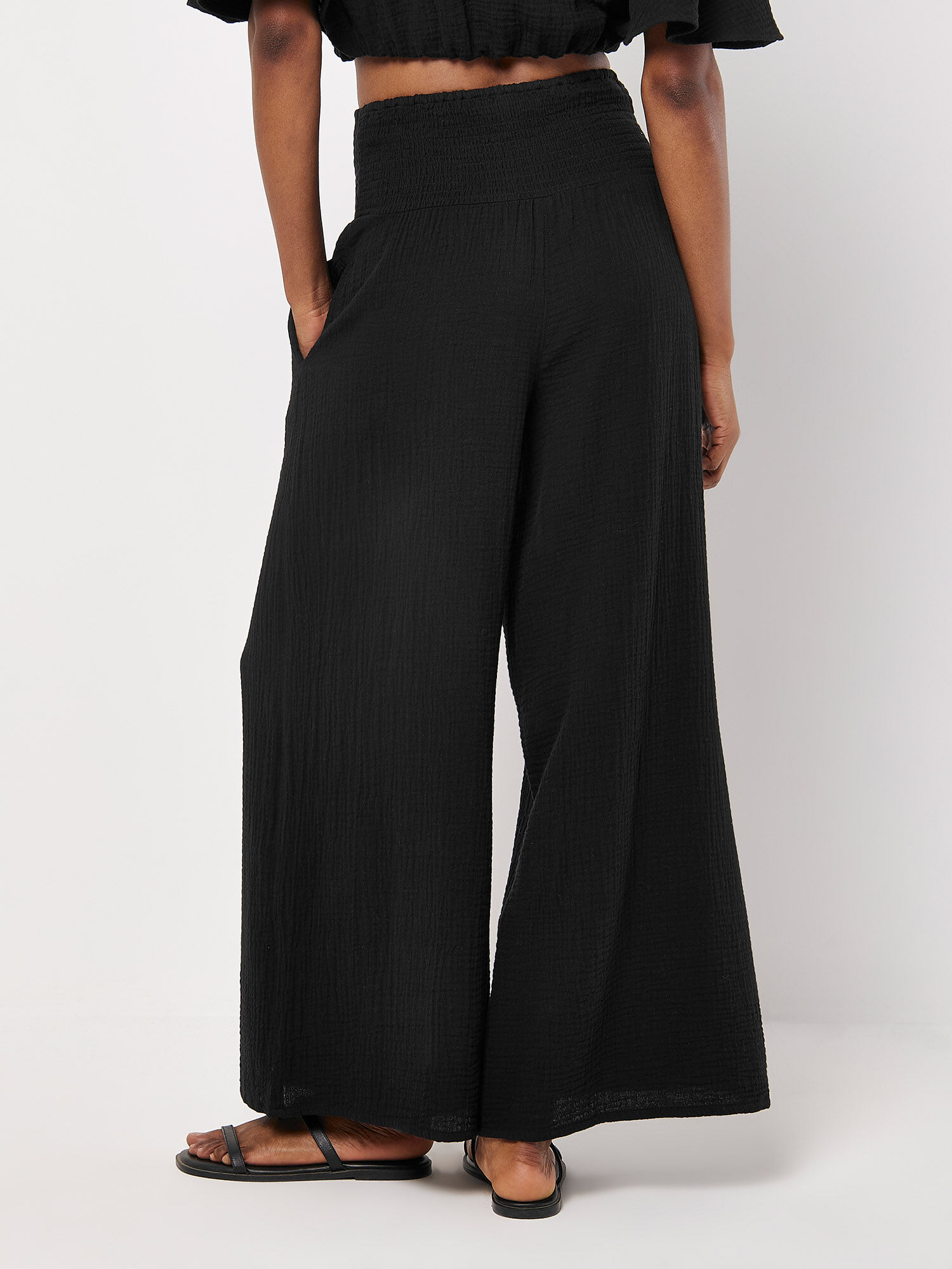 Black flowy pants discount