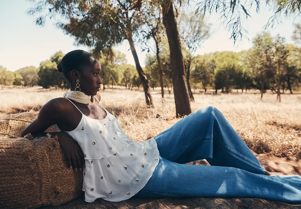 Discover playful prints and statement styles with our collection of mini, midi, and maxi dresses. Whether you're looking to revamp your workwear wardrobe with a shirt dress or find a figure-flattering bodycon for the next big event, we've got you covered.