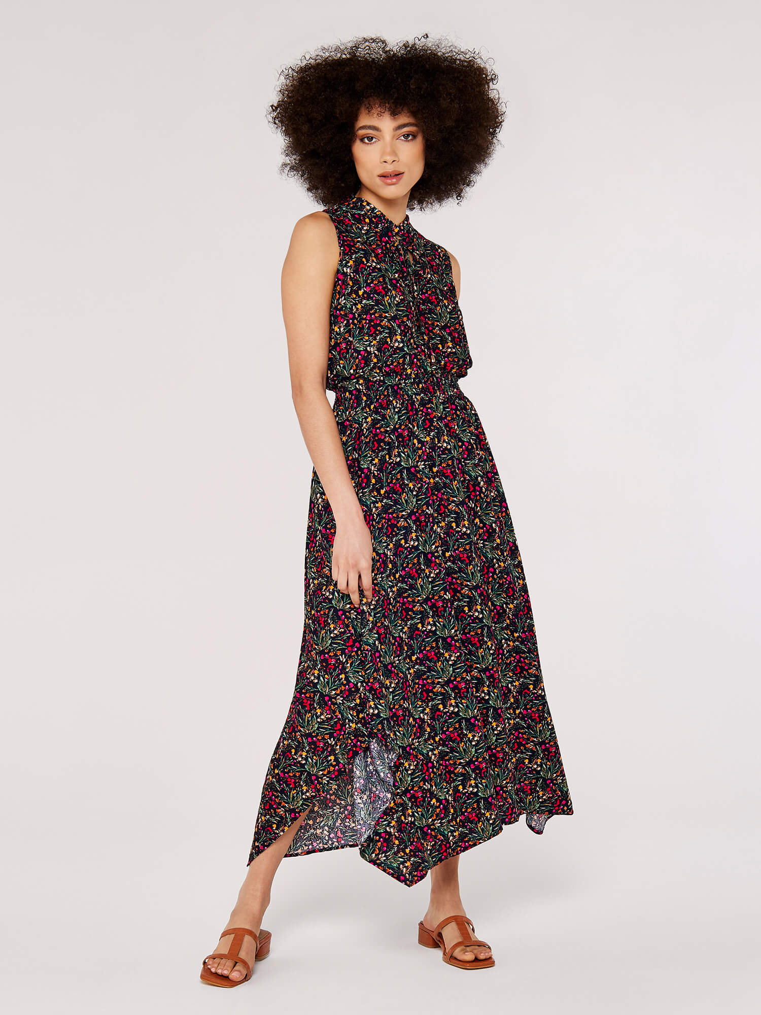 SIMPLE MELODY FLORAL HANKY DRESS