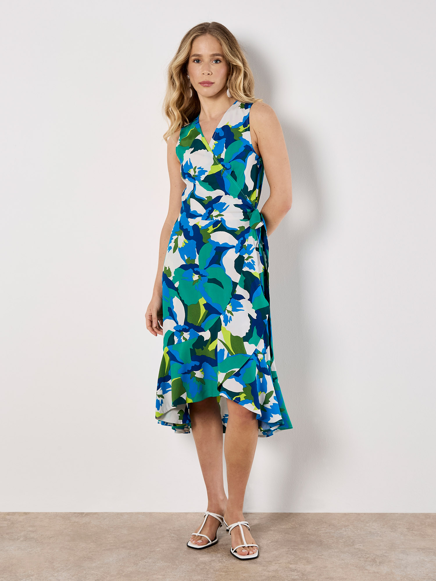 【新品タグ付き】Tostalgic Clothing floral dress JULIANNA DRESS - GREEN : FLORAL : ROCCOCO FLORAL – Tiger Mist USA